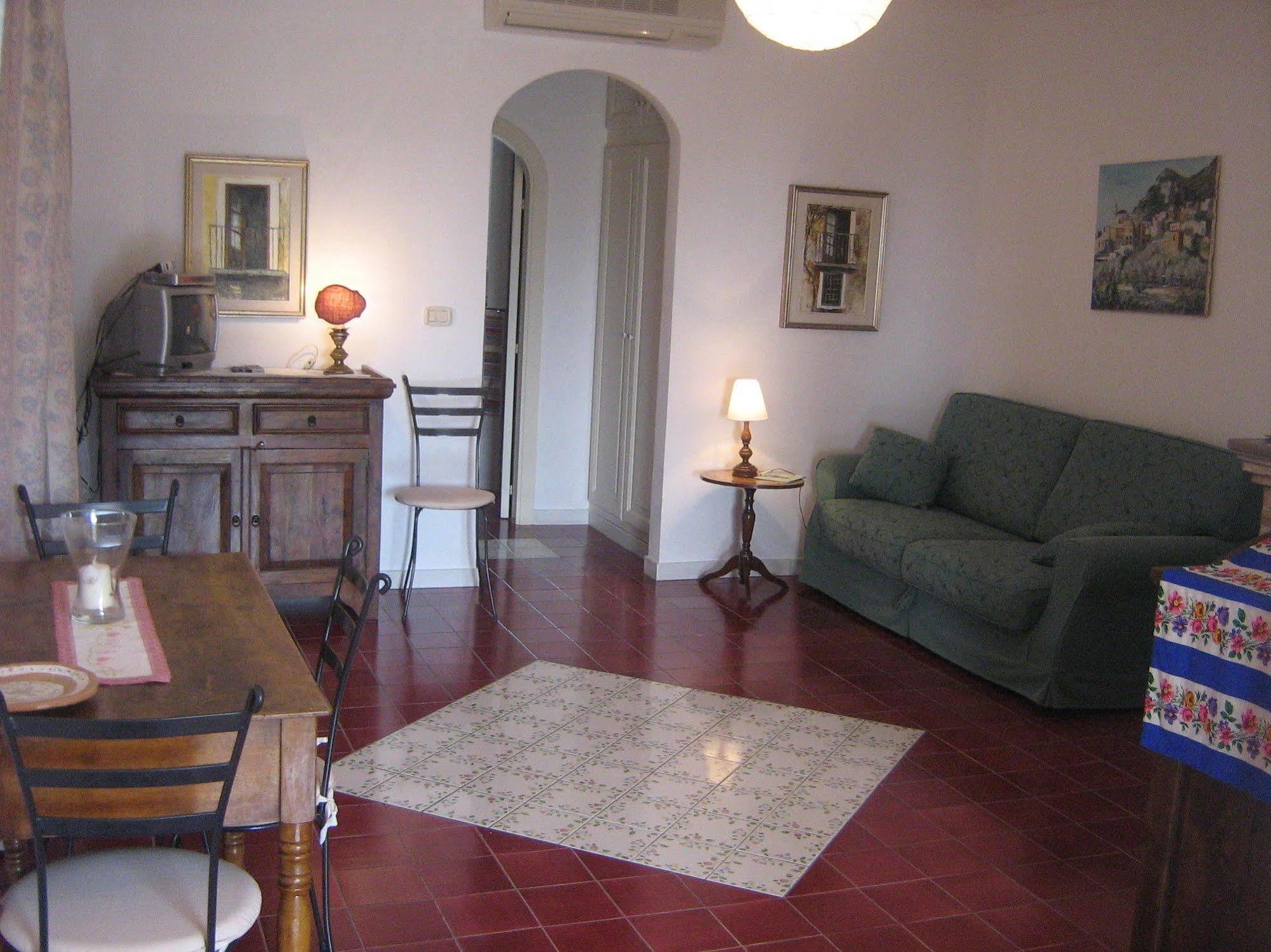Villa Santa Sofia Ascea Eksteriør billede